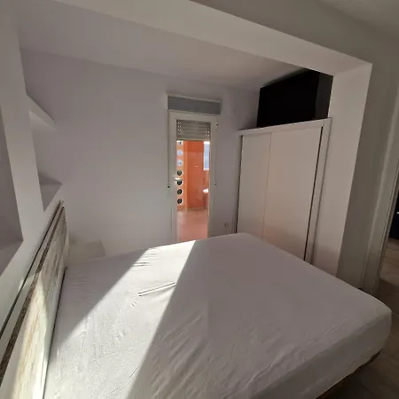 Golden ベニドルム