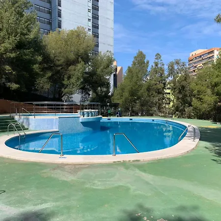 アパート Golden ベニドルム